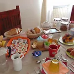 Casa Roberto Alojamento de Acomodação e Pequeno-almoço *