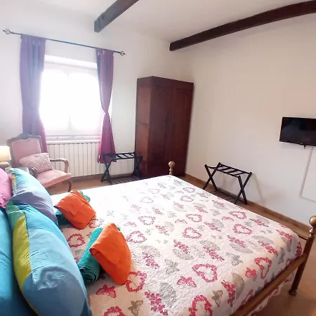 לינה וארוחת בוקר Casa Roberto *