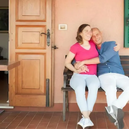 לינה וארוחת בוקר Casa Roberto *